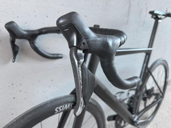 Bmc Teammachine SLR01 Ultegra Di2 12v taglia 58 - immagine 11