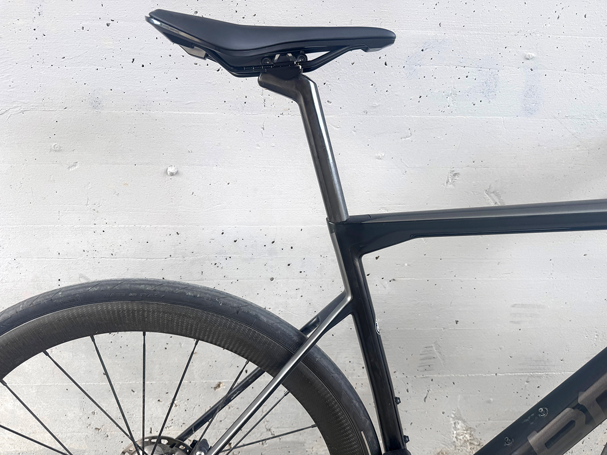 Bmc Teammachine SLR01 Disc Ultegra Di2 11s taglia 54 - immagine 4