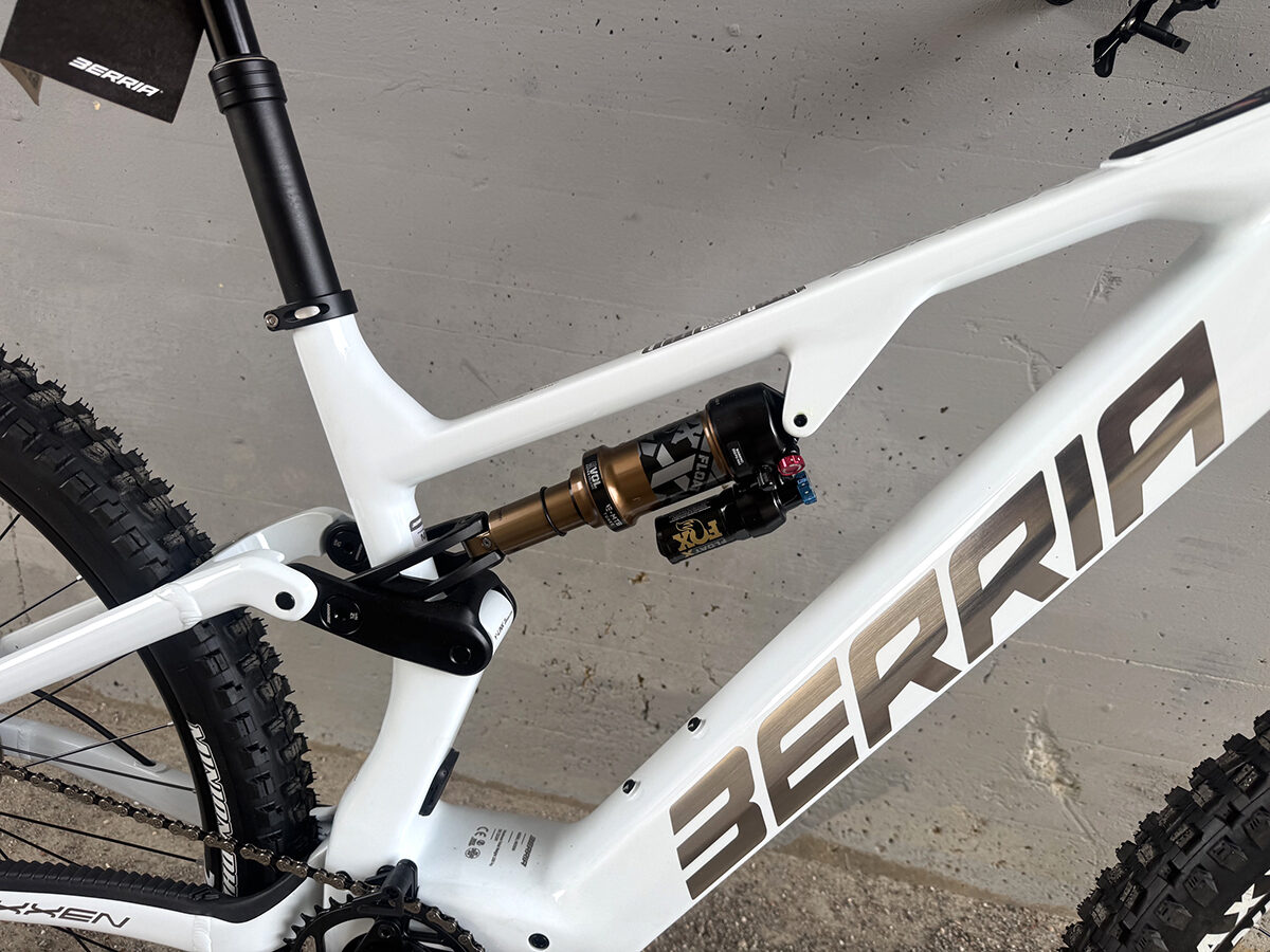 Berria Nexxen Avinox M2S XT Kashima taglia M - immagine 5