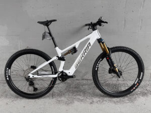 Berria Nexxen Avinox M2S XT Kashima taglia M